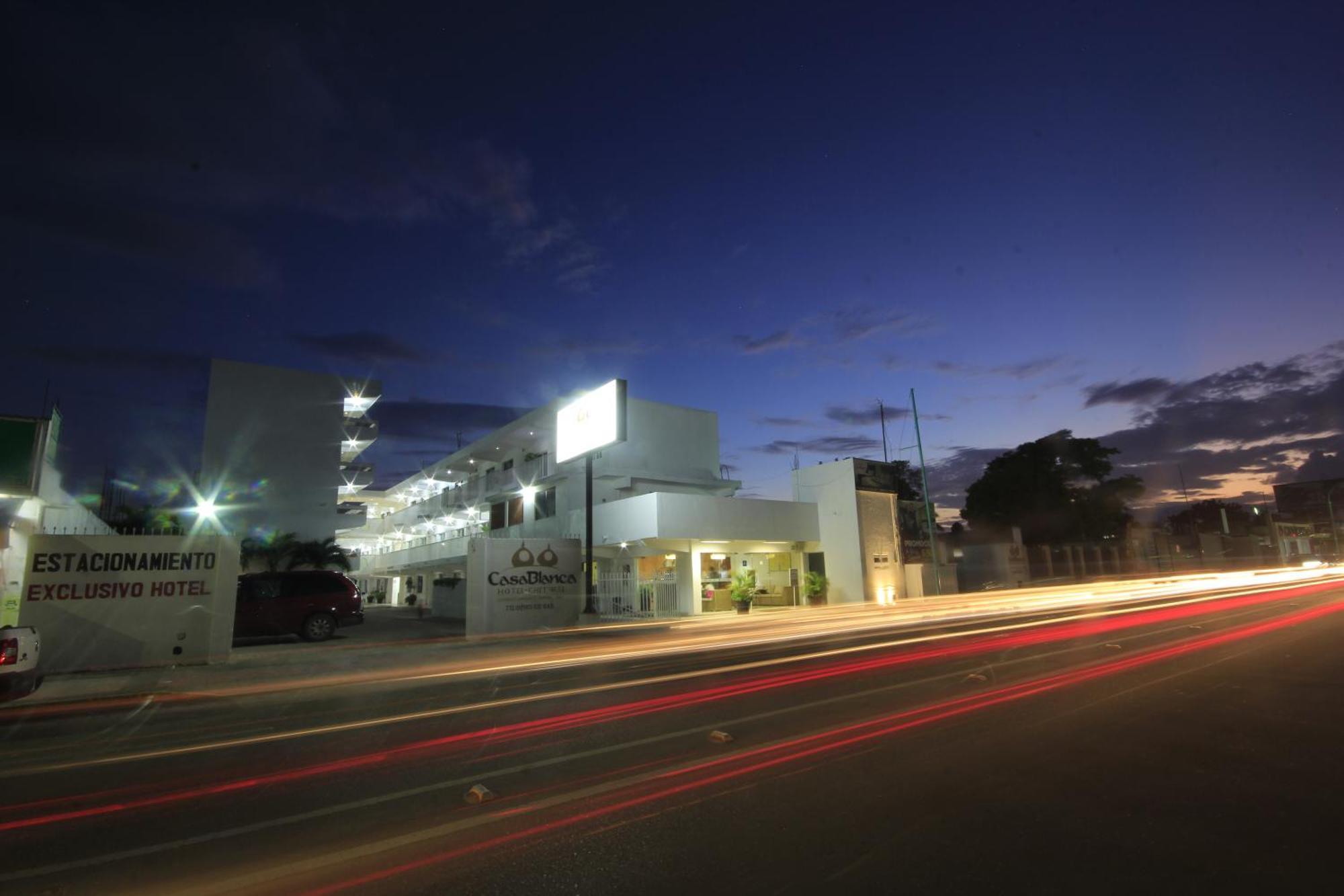 Hotel Casa Blanca Chetumal Extérieur photo